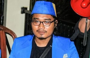 -panas-dingin-bertemu-khodam